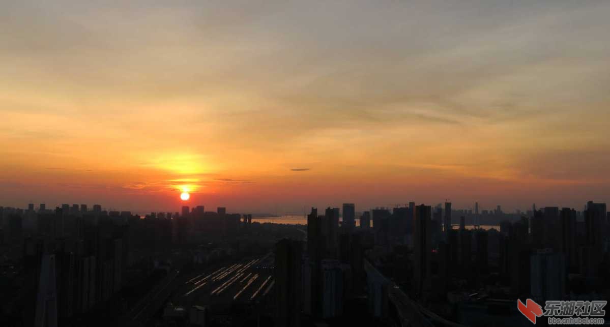 qxlarge-dsc-10060A7A27065213C73FE1266F0573D3.jpg