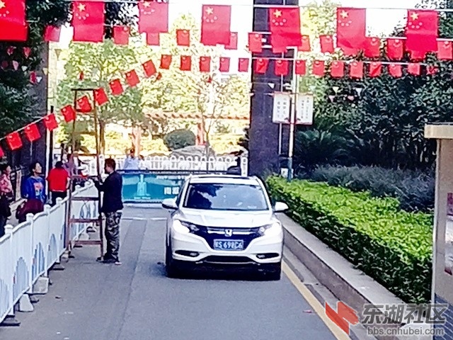2－挂旗5.jpg