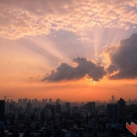 雨后江城夕阳别样美