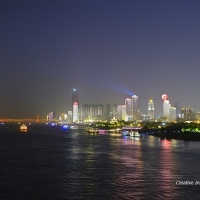 长江两岸国庆之夜灯光秀