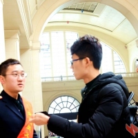真情温暖回家之路 春运聚焦汉口火车站