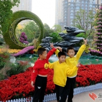 冲天香阵透武汉 滿城尽带黄金甲