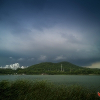 暴雨来临之时曾院平摄影