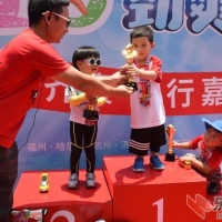 少儿平衡车赛场趣闻 (